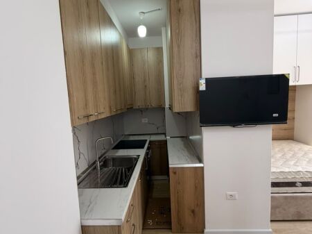 Jepet me Qira Garsoniere tek Ali Demi Komleksi Kadiu