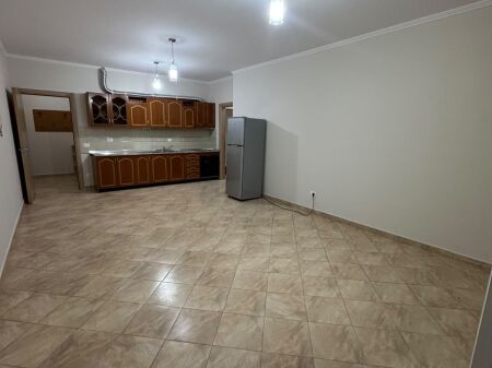 Jepet apartament 2+1+2 me qira tek Ish Tregu Elektrik