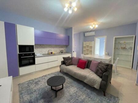 Qera, Apartament 1+1, Komuna e Parisit, Tiranë