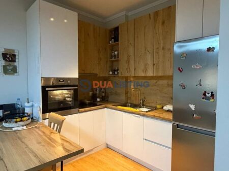 2+1 apartment for rent at 21 Dhjetori!