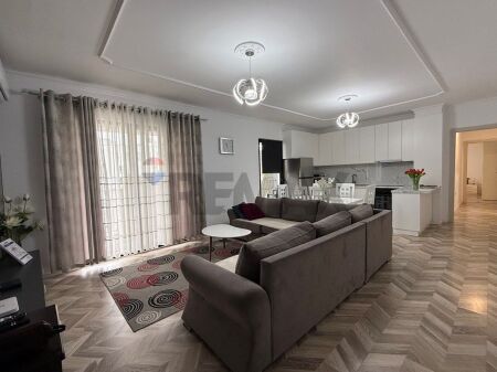 Apartament 2+1 tek rruga 5 Maji!