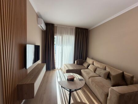 Appartamento 2+1+2 in Affitto presso il Giardino Botanico | Appena Arredato + Parcheggio Incluso 1.200 € /Mese Superficie Totale  110m2