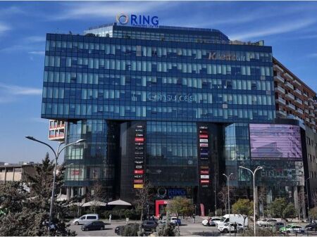 RING CENTER, AFFITTIAMO 229 M2! 5,800 € /Mese