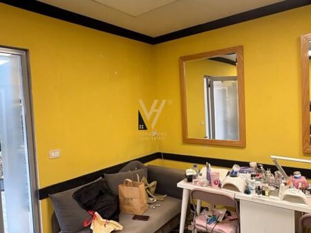 NEGOZIO IN AFFITTO 50 M2 A MYSLYM SHYRI 100.000 LEKE
