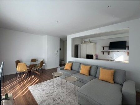 2+1 apartment + parking space for rent at Farka Lake!