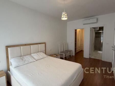 2+1 apartment + 2 bathrooms + Walk-in closet for rent at the “Fiori di Bosco” Complex