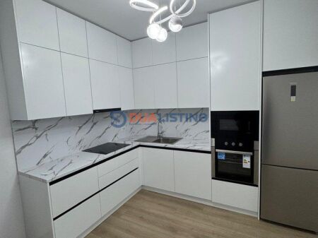 Apartament 3+1+ parkim per qira ne Paskuqan!