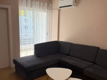 Affitto | Apartament 2 + 1 | Yzberisht | 600 €/mese