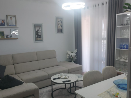 Apartament 2+1 në Shitje në Kinostudio, Tiranë | 80 m² | Kati i 6-të
