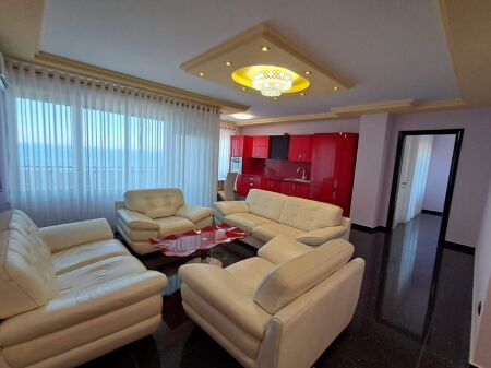 Jepet apartament me qera 3+1 pamje ballore deti