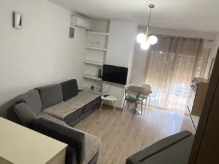 Apartament 1+1 me Qira Komuna e Parisit Tirane