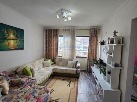 Shitet, Apartament 2+1+2, Kompleksi Molla, Tiranë    14,500,000 Lekë