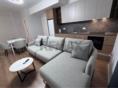 Apartament - Për Qira - Kodra e Diellit 1, Tiranë