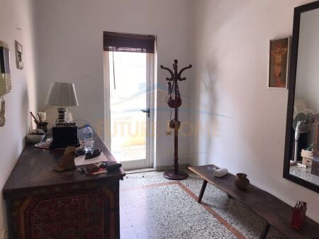 JEPET ME QIRA APARTAMENT 2+1+2 BALLKONE – QENDËR, RRUGA E DIBRËS, TIRANË
