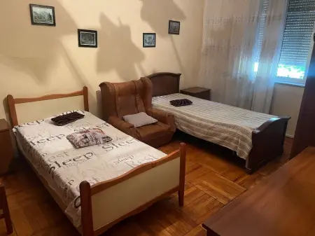 Jap shtepi me qera 21 dhjetori