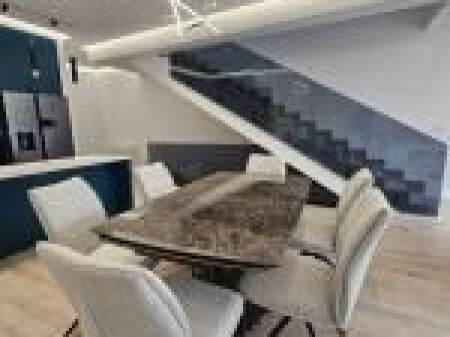 Vilë luksoze me pishinë private me qira në Forest Residence, Liqeni i Thatë, Tiranë | 318m²