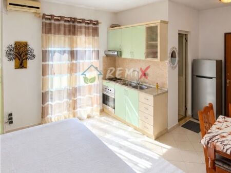 SHITET GASONIERE – SHKËMBI I KAVAJËS, DURRËS 🏡