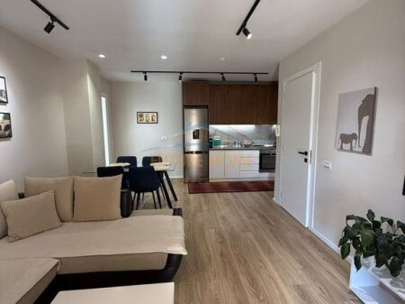 **For Rent, 2+1 Apartment, Zogu I Boulevard, Tirana**