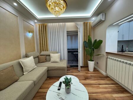 Jepet  super apartament me qera 1+1