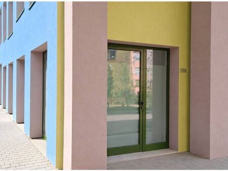 BUSINESS UNIT FOR RENT RESIDENCA MANGALEM 21