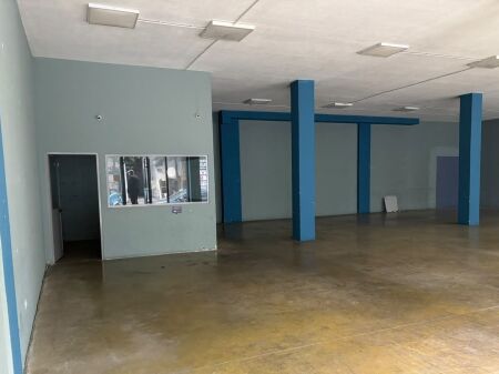 Qera | Ambjent Biznesi | Kthesa e Kamzes | 1500 €/muaj