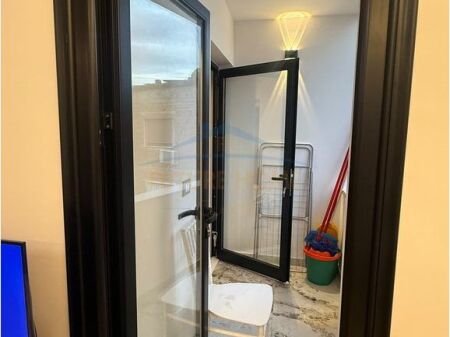  APARTAMENT 1+1 PËR SHITJE – BRRAKA, TIRANË