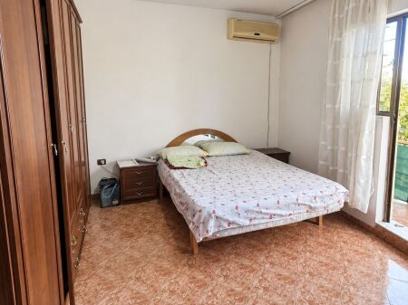 Shitet apartament 2+1 tek Rruga Jordan Misja , Rruga Don Bosko , Bulevardi i Ri .
