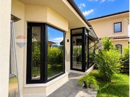 Villa - In Affitto - Tuscany Villas, Tirana