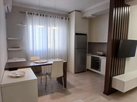Appartamento 2+1 in affitto 📍Kodra Diellit, vicino a Eleonore, via Rrapo Hekali