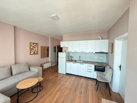 Shitet apartament 1+1 ne Shkembin e Kavajes