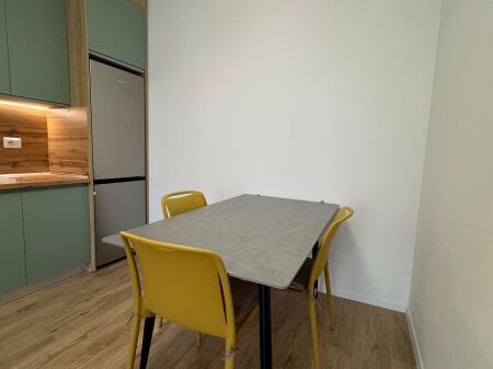 Apartament i ri dhe i mobiluar me qera 1+1 rr.Frosina Plaku