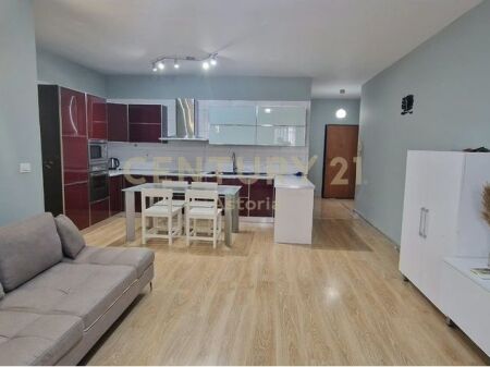 2+1 apartment with 2 bathrooms for rent near Ozone Electronic in Astir! 600 € /Month 55,000 Lekë /Month