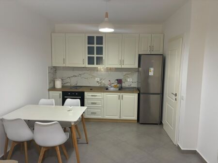 🏡 **JEPET ME QIRA APARTAMENT 1+1 – ASTIR**