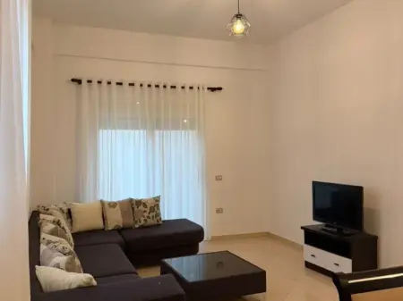 Jepet apartament 1+1 me qira tek Qyteti Studenti .