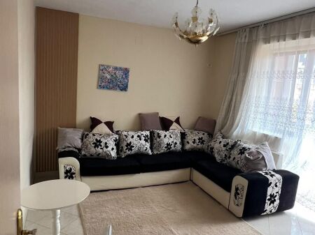 Appartamento 1+1 in Affitto – Via Fortuzi (Vicino al Centro di Tirana) !