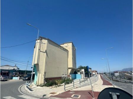 Ambient Komercial për Investim – Potencial për Hotel