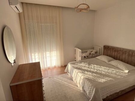 SHTEPI ME QERA 1+1+PARKIM - SHKOZE, TIRANE