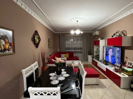 Apartament 2+1 me shitje Yzberisht,te KMY
