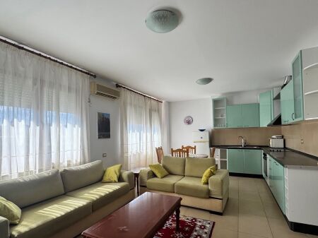 Affitto | Apartament 2 + 1 | Rruga e Bogdanëve | 700 €/mese
