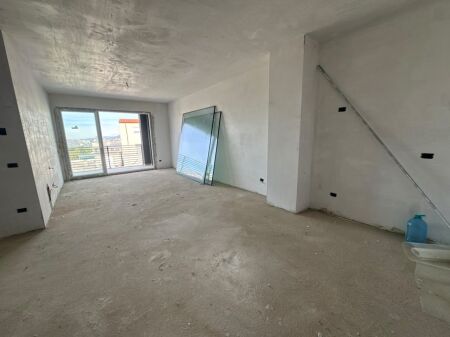 Shitet Apartament 2+1+2, Rezidenca Palladium, Liqeni i Thatë, Tiranë. Empire75697