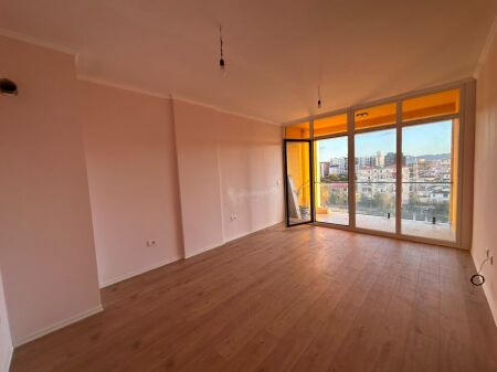 In vendita, Appartamento 1+1, Nuovo Boulevard, Tirana . Empire75680
