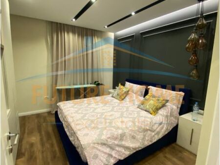 Affitto, Appartamento 3+1+2+Parcheggio,, Centro.
