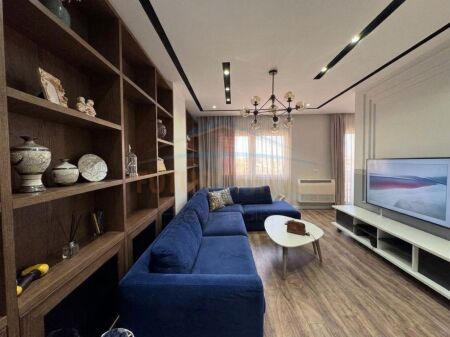 Rent, Apartment 3+1+2+Parking Space, Bardhok Biba Street, Center.