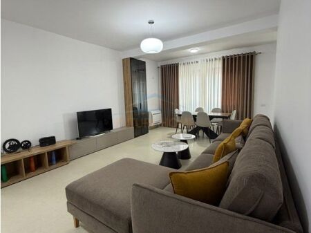 Qira, Apartament 2+1+2, Rruga e Elbasanit, Tiranë.