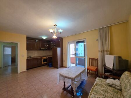  SHITET APARTAMENT 1+1 SHËNGJIN QENDËR
