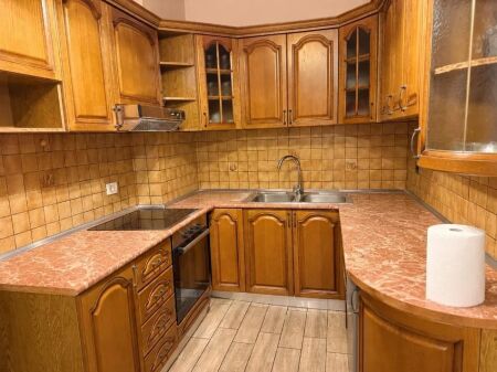 Ish-Parku, jepet me qira apartment 2+1+2Wc. 70.000 Leke