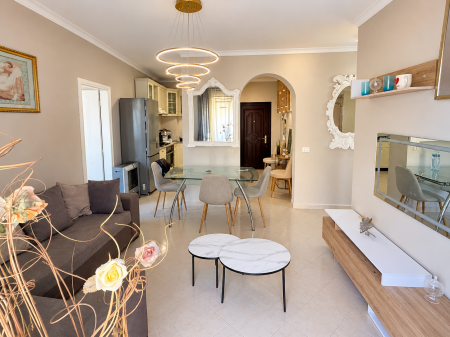 1+1 apartment with two balconies At the Colosseum 📌Shkëmbi i Kavajës 80,000💶