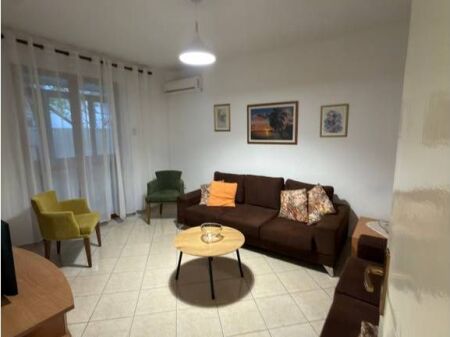 Apartament me qera 1+1 tek Mine Peza