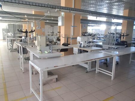  LABORATORIO DI SARTORIA ATTREZZATO IN AFFITTO – PRONTO PER LAVORARE!