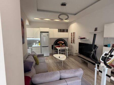 Jepet me qera apartament 2+1 te stadiumi dinamo ID 5835